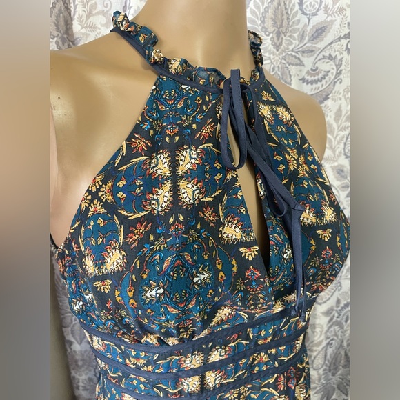 BCBG generation halter top dress - Picture 6 of 7